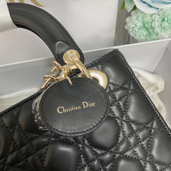 Dior Handbags AAA(Women)-477