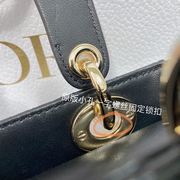 Dior Handbags AAA(Women)-477
