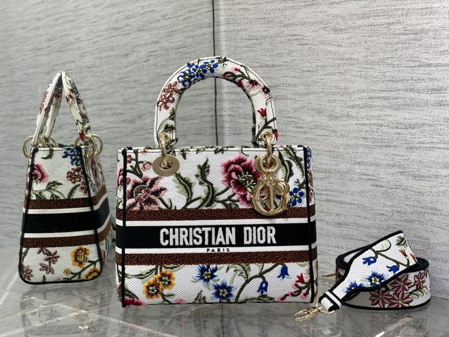 Dior Handbags AAA(Women)-479