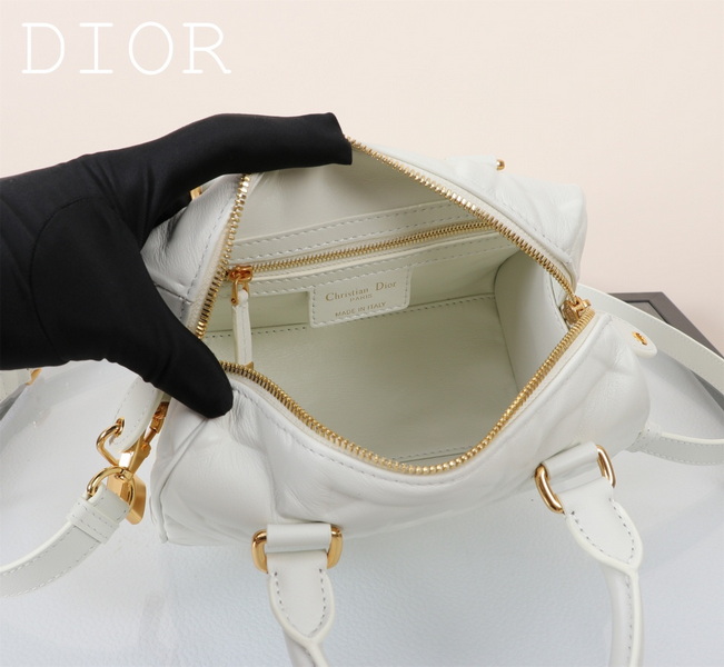 Dior Handbags AAA(Women)-487