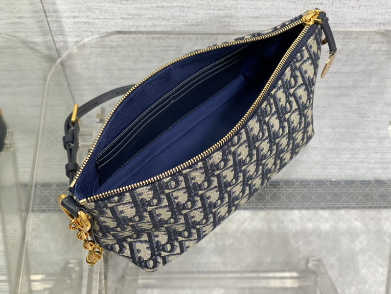 Dior Handbags AAA(Women)-492