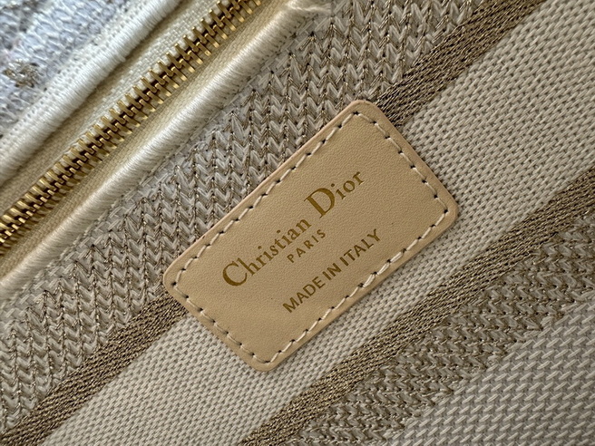 Dior Handbags AAA(Women)-503