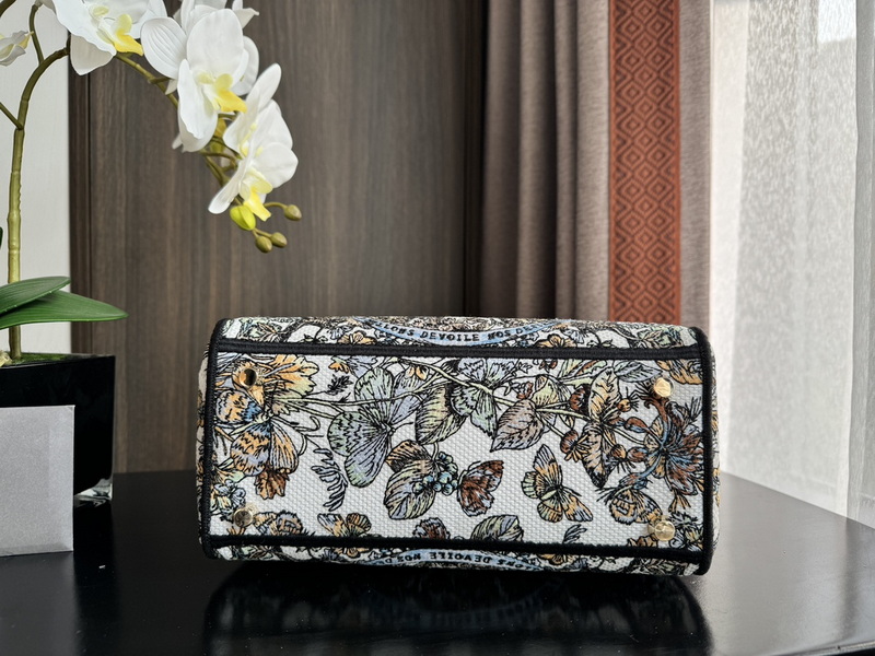 Dior Handbags AAA(Women)-504