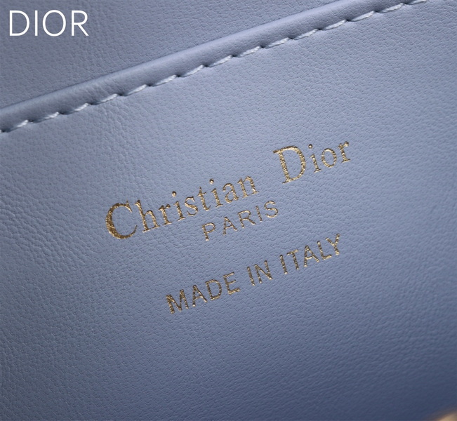 Dior Handbags AAA(Women)-526