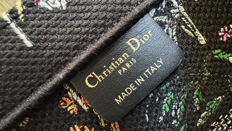 Dior Handbags AAA(Women)-531