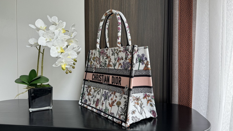 Dior Handbags AAA(Women)-532