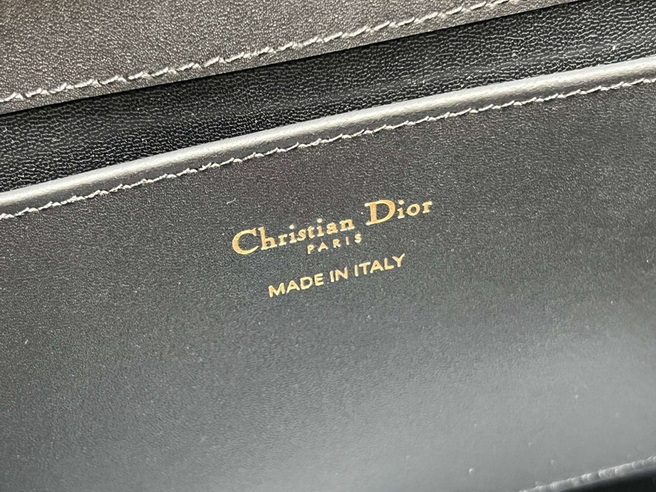 Dior Handbags AAA(Women)-536