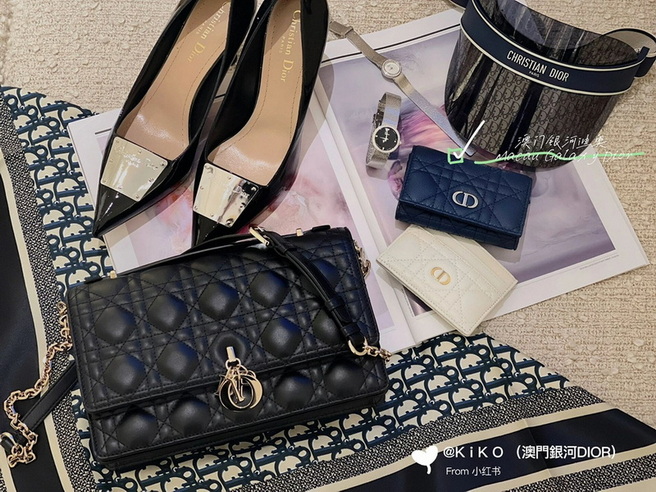Dior Handbags AAA(Women)-542