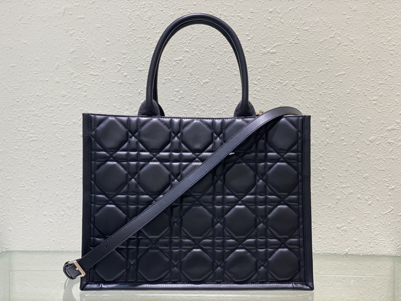 Dior Handbags AAA(Women)-545