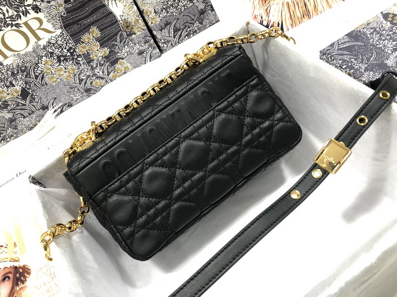 Dior Handbags AAA(Women)-549