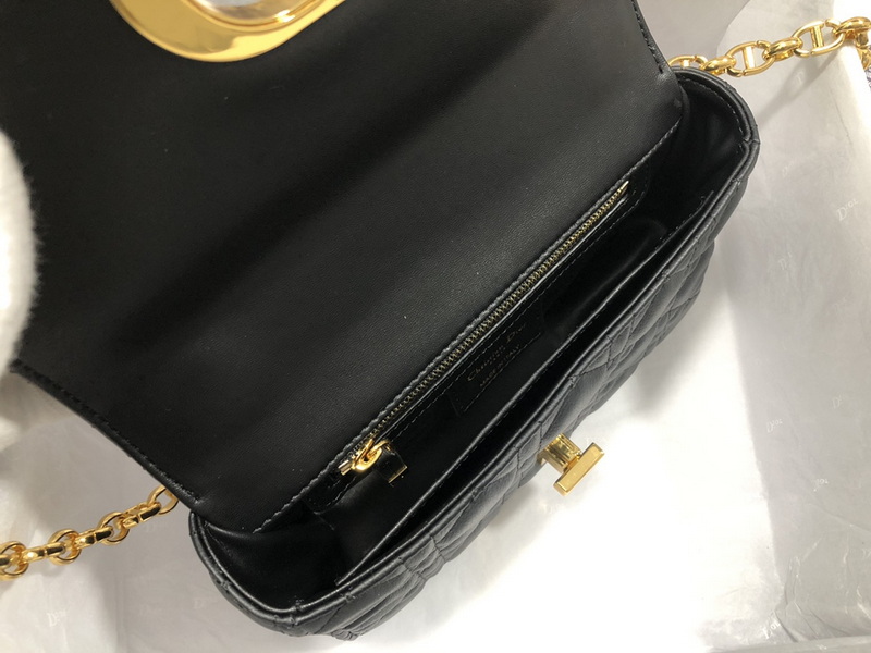 Dior Handbags AAA(Women)-549