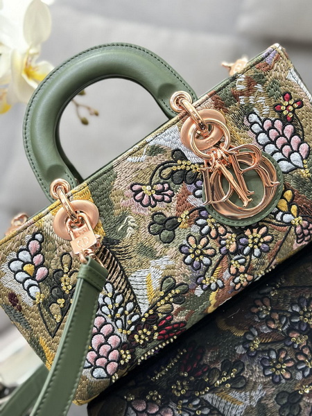 Dior Handbags AAA(Women)-551