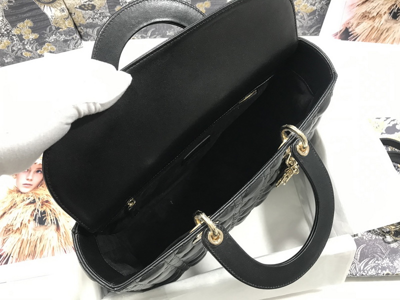 Dior Handbags AAA(Women)-552