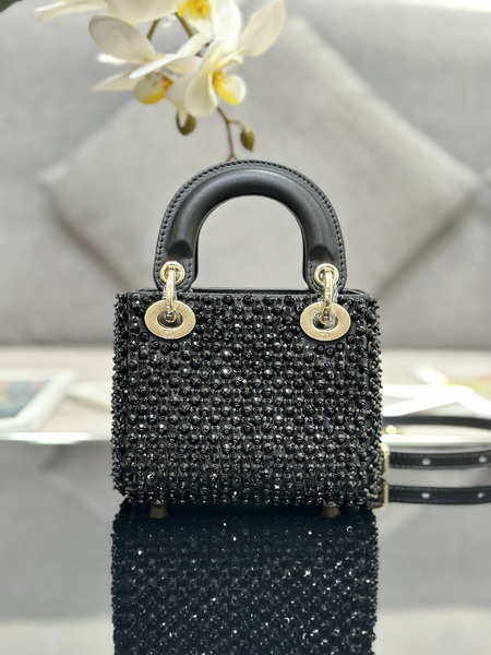Dior Handbags AAA(Women)-557