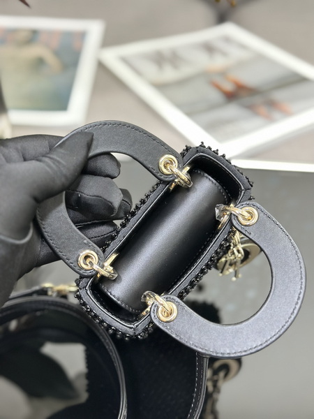 Dior Handbags AAA(Women)-557