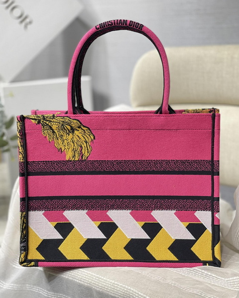 Dior Handbags AAA(Women)-567
