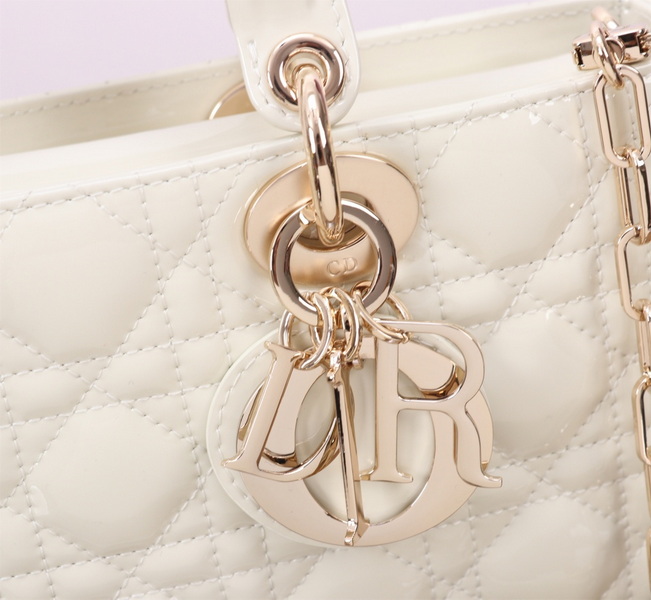 Dior Handbags AAA(Women)-568