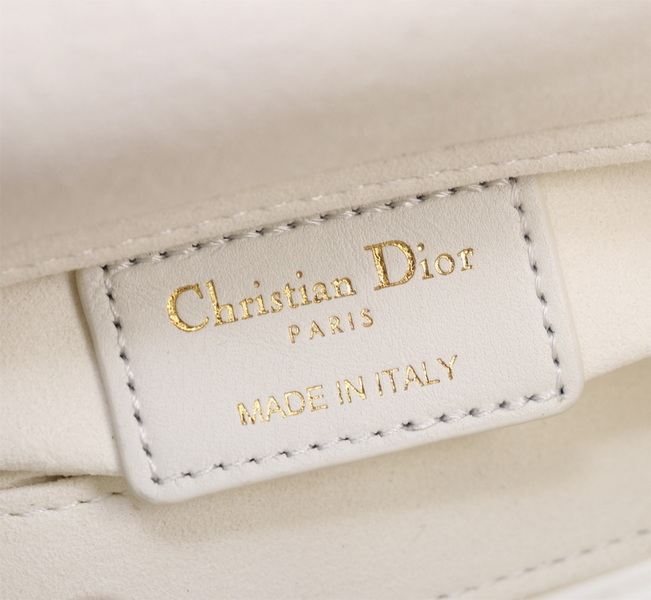 Dior Handbags AAA(Women)-576