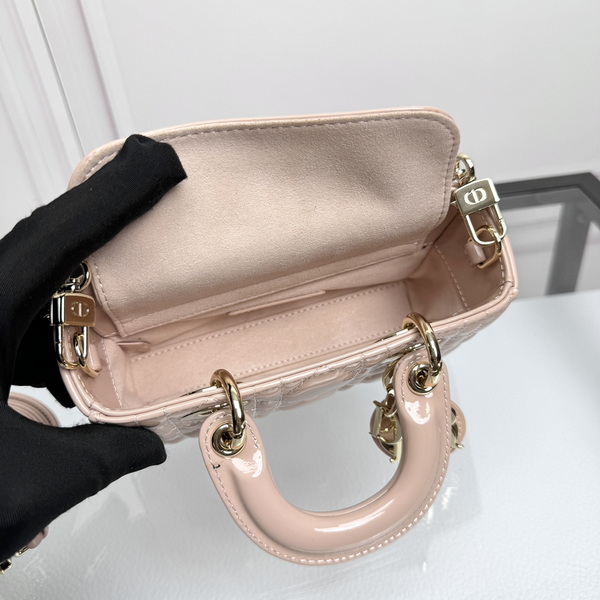 Dior Handbags AAA(Women)-577