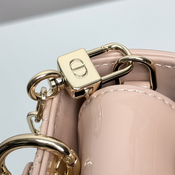 Dior Handbags AAA(Women)-577