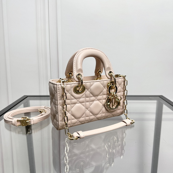 Dior Handbags AAA(Women)-578