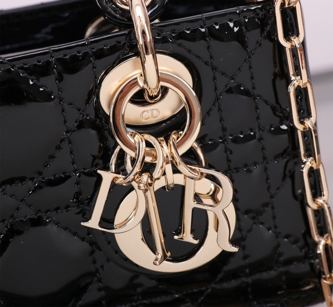 Dior Handbags AAA(Women)-581