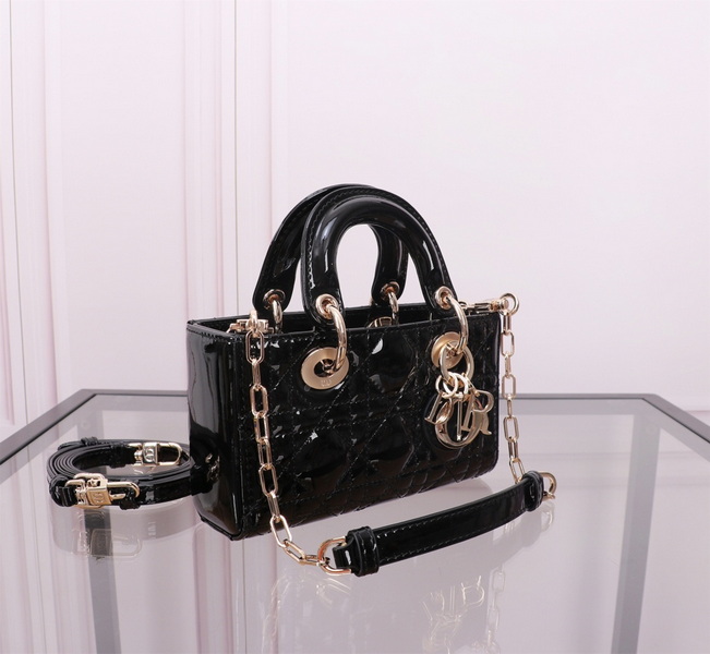 Dior Handbags AAA(Women)-581