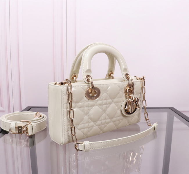 Dior Handbags AAA(Women)-583