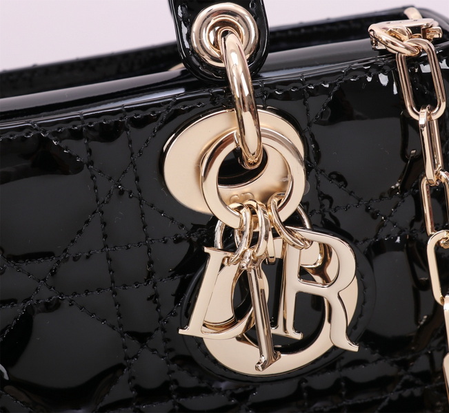 Dior Handbags AAA(Women)-585