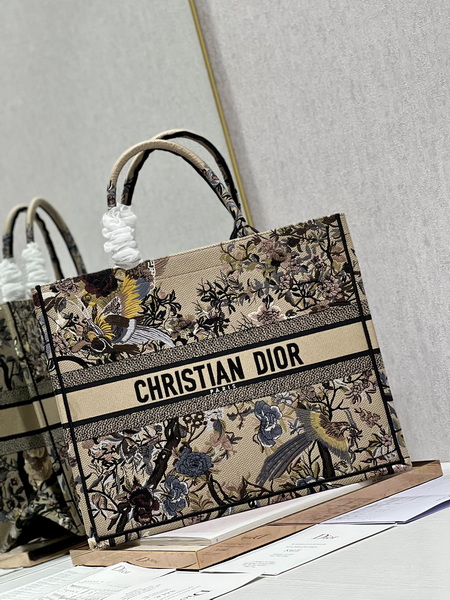 Dior Handbags AAA(Women)-586