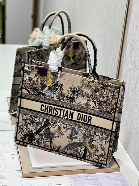 Dior Handbags AAA(Women)-586