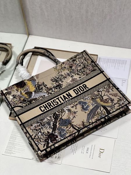 Dior Handbags AAA(Women)-586