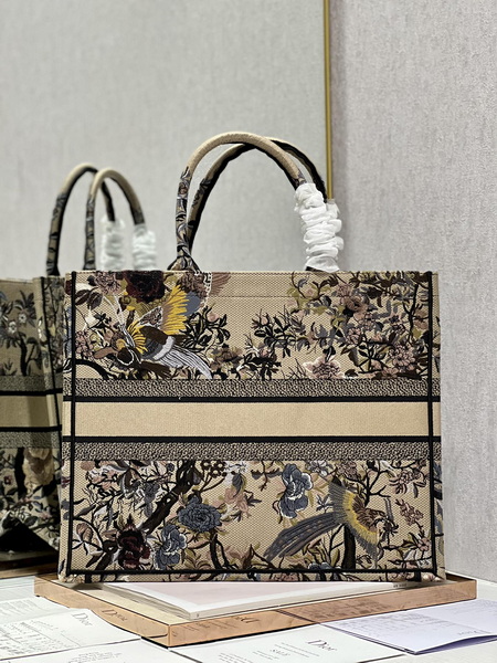 Dior Handbags AAA(Women)-586