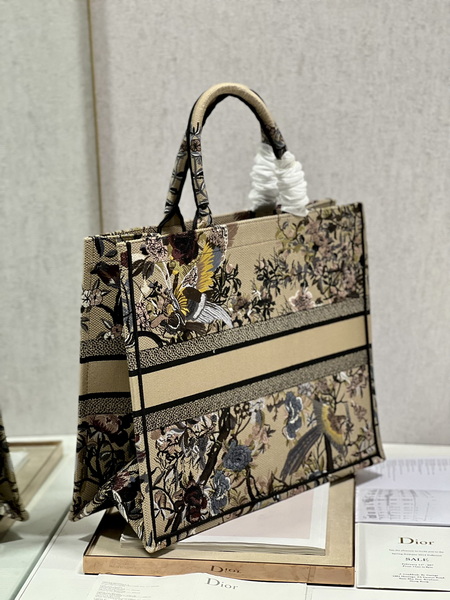 Dior Handbags AAA(Women)-586