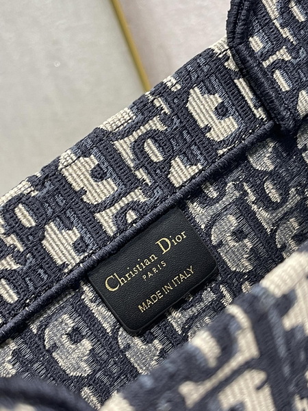 Dior Handbags AAA(Women)-589