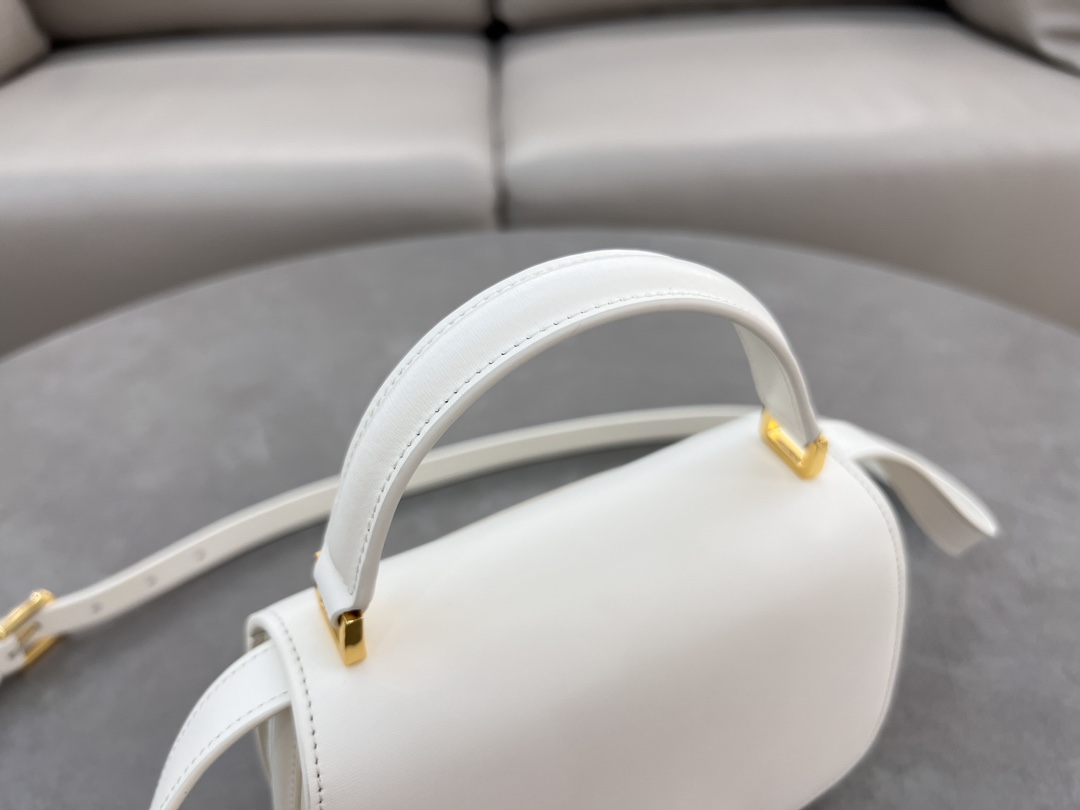 Dior Handbags AAA(Women)-594