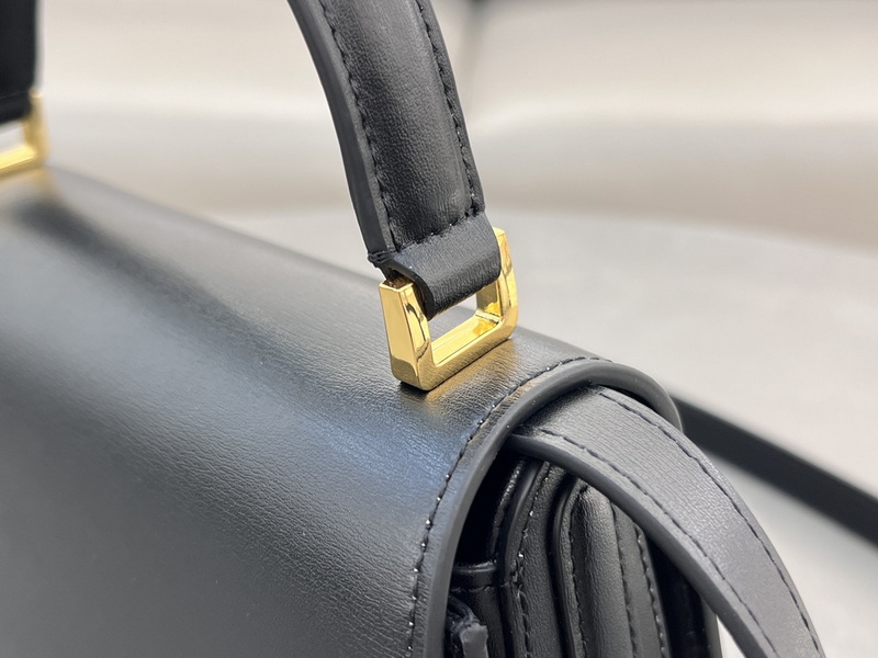 Dior Handbags AAA(Women)-597