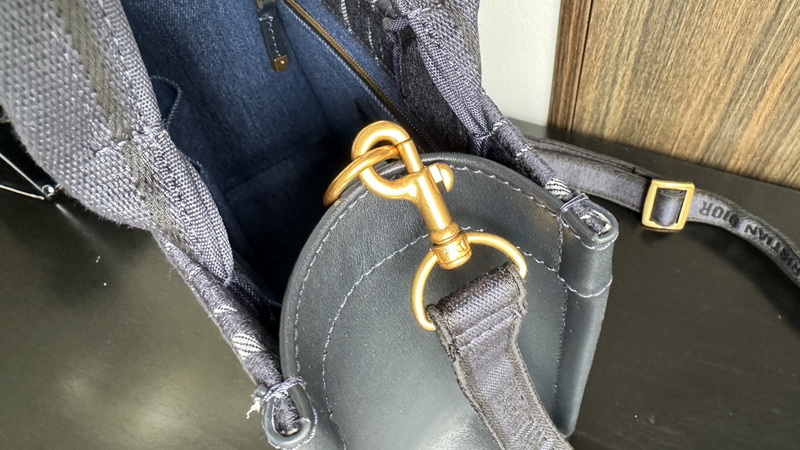 Dior Handbags AAA(Women)-599