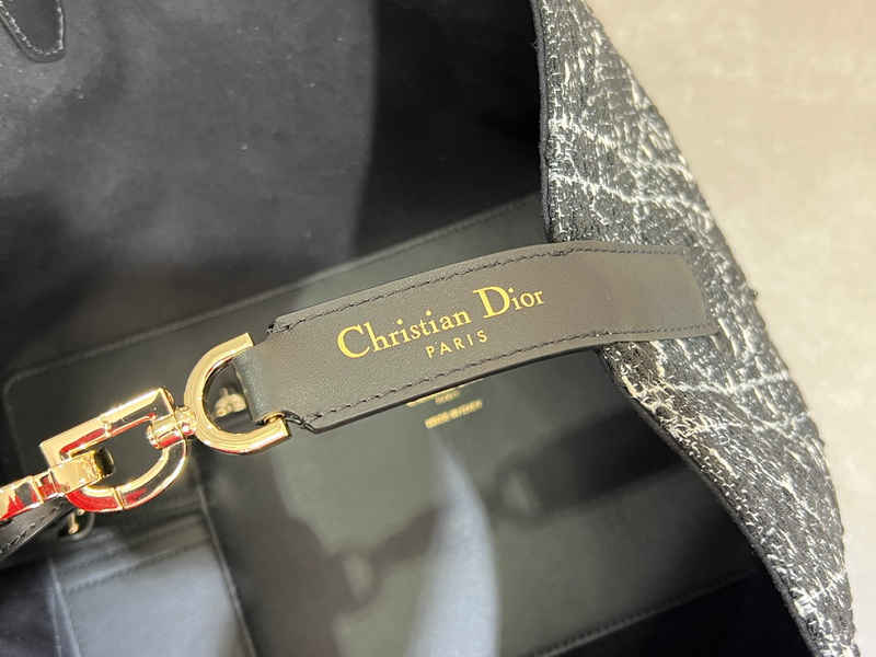 Dior Handbags AAA(Women)-600
