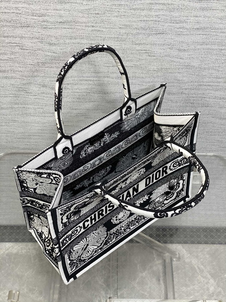 Dior Handbags AAA(Women)-601