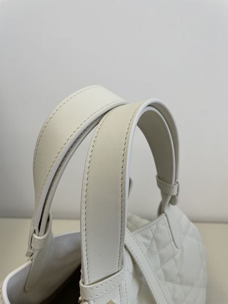Dior Handbags AAA(Women)-602