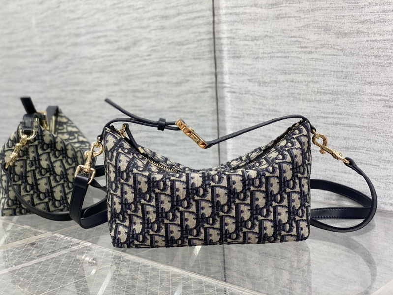 Dior Handbags AAA(Women)-604