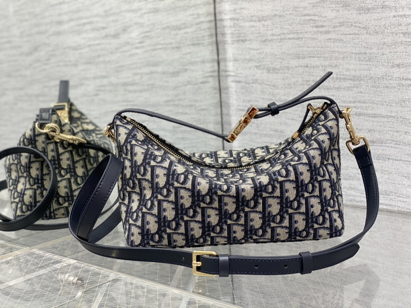 Dior Handbags AAA(Women)-604