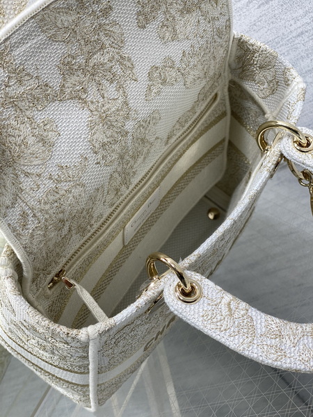 Dior Handbags AAA(Women)-608