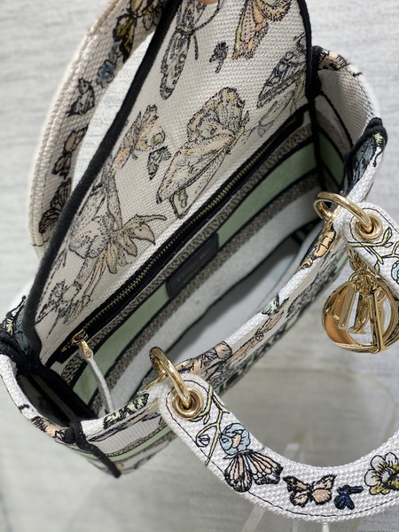 Dior Handbags AAA(Women)-610