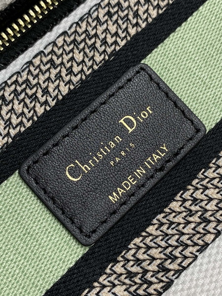 Dior Handbags AAA(Women)-610