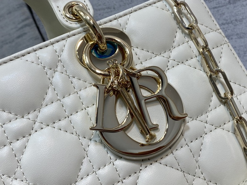 Dior Handbags AAA(Women)-612