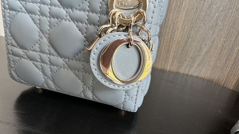 Dior Handbags AAA(Women)-614
