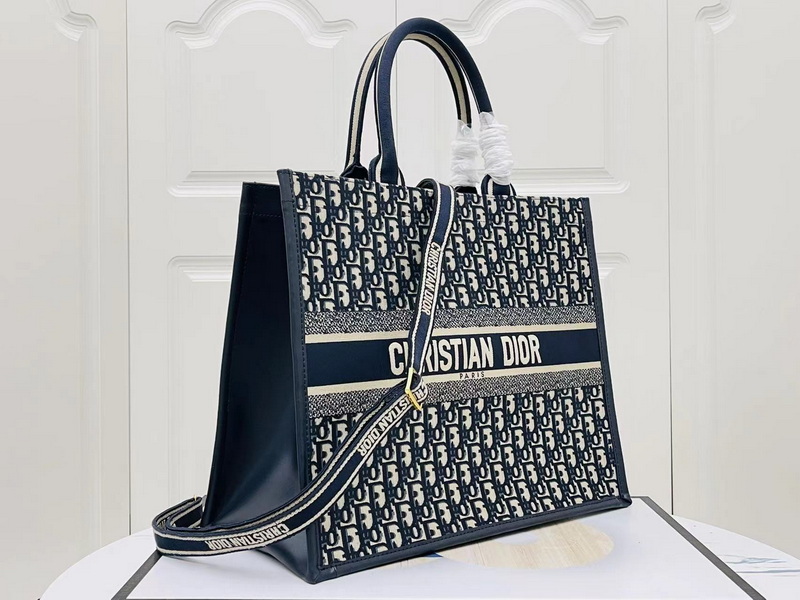 Dior Handbags AAA(Women)-615