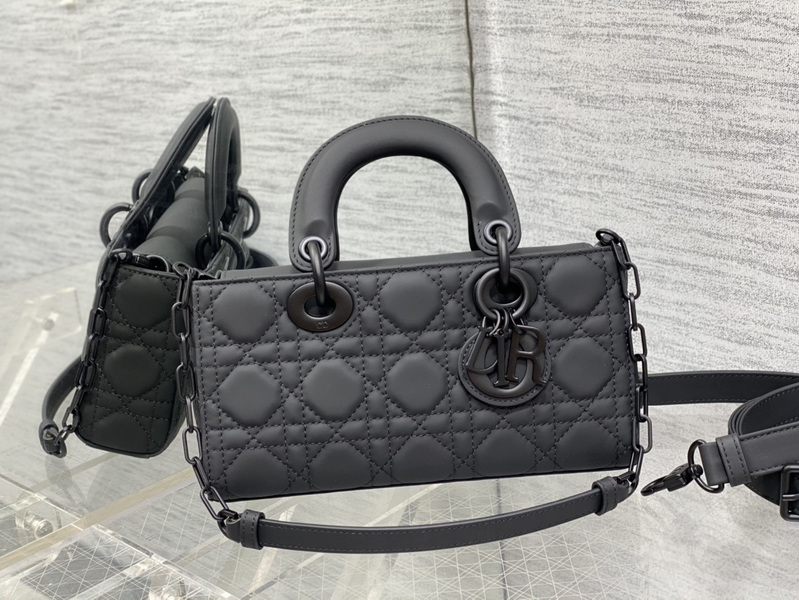 Dior Handbags AAA(Women)-616
